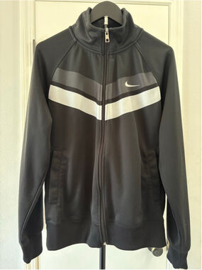 Nike "The Athletic Dept" Vintage Style Chevron Full Zip Track Jacket M EUC